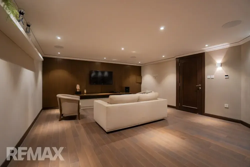 Foto 12 de Hermosa Casa en Venta - Urb El Bosque Sur