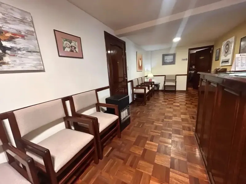 Foto 7 de Consultorio Médico en Alquiler – Edificio Manantial