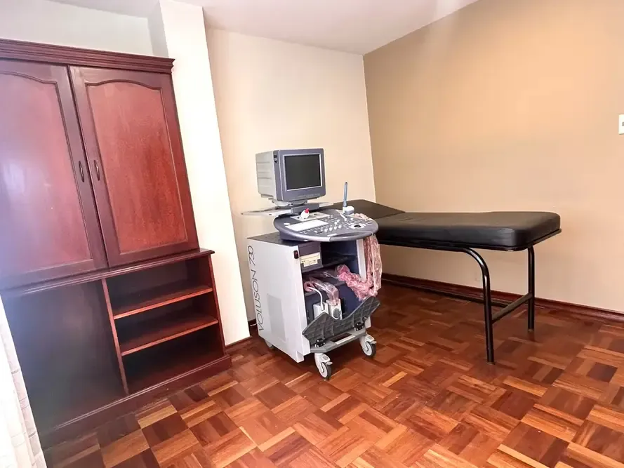 Foto 5 de Consultorio Médico en Alquiler – Edificio Manantial