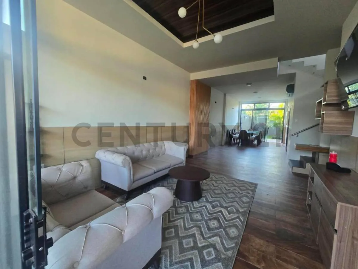 Foto 2 de ¡¡Exclusiva Vivienda Amoblada!!