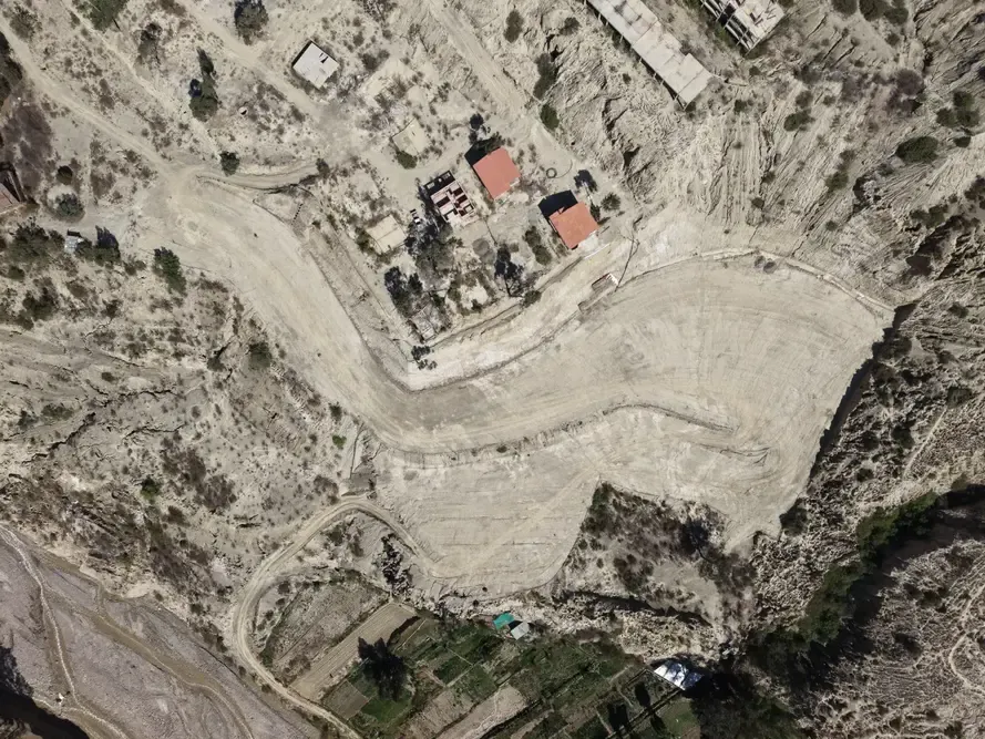 Foto 3 de Terreno en venta de 328,16 m² en Jupapina, Mecapaca por USD 37.000