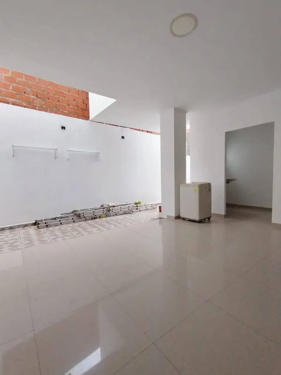 Foto 5 de En Condominio Exclusivo,Casa Moderna en Alquiler en Urubo