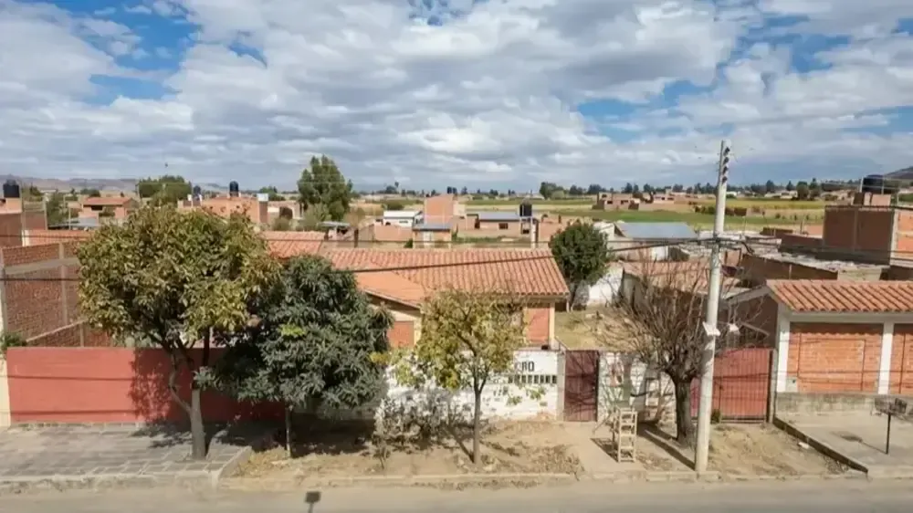 Foto 2 de Terreno en venta de 349,2 m² en avenida principal del noroeste de Tarija