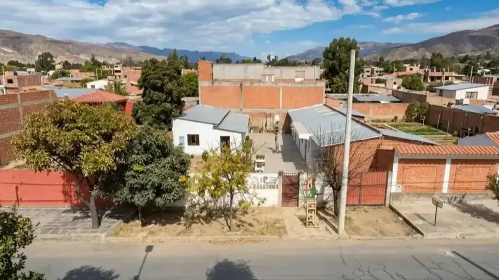Foto 1 de Terreno en venta de 349,2 m² en avenida principal del noroeste de Tarija