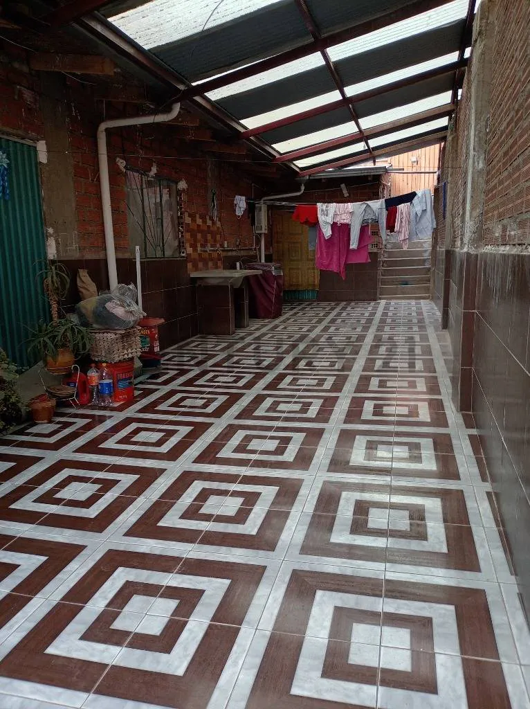 Foto 11 de Casa Amplia en venta perfecta para inversión