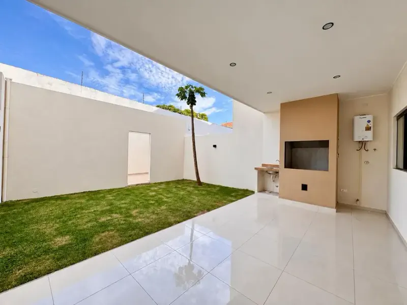 Foto 9 de Casa en Pre Venta con 4 Habitaciones - Zona Norte 7° Anillo