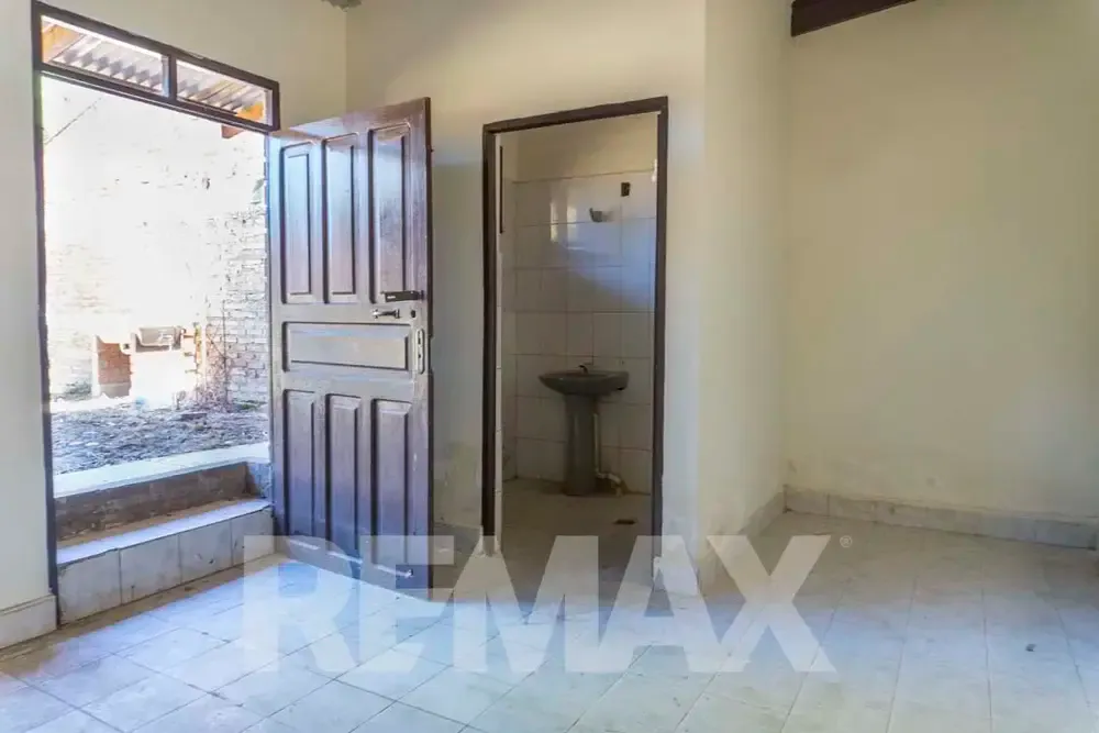 Foto 19 de Terreno en venta en esquina a 2 cuadras de Av Villazon
