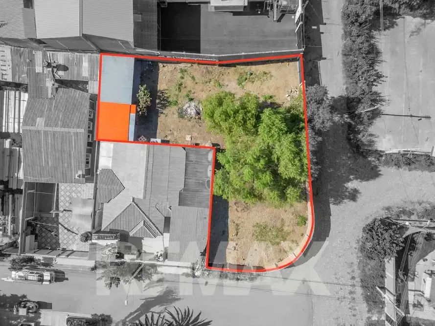 Foto 1 de Terreno en venta en esquina a 2 cuadras de Av Villazon