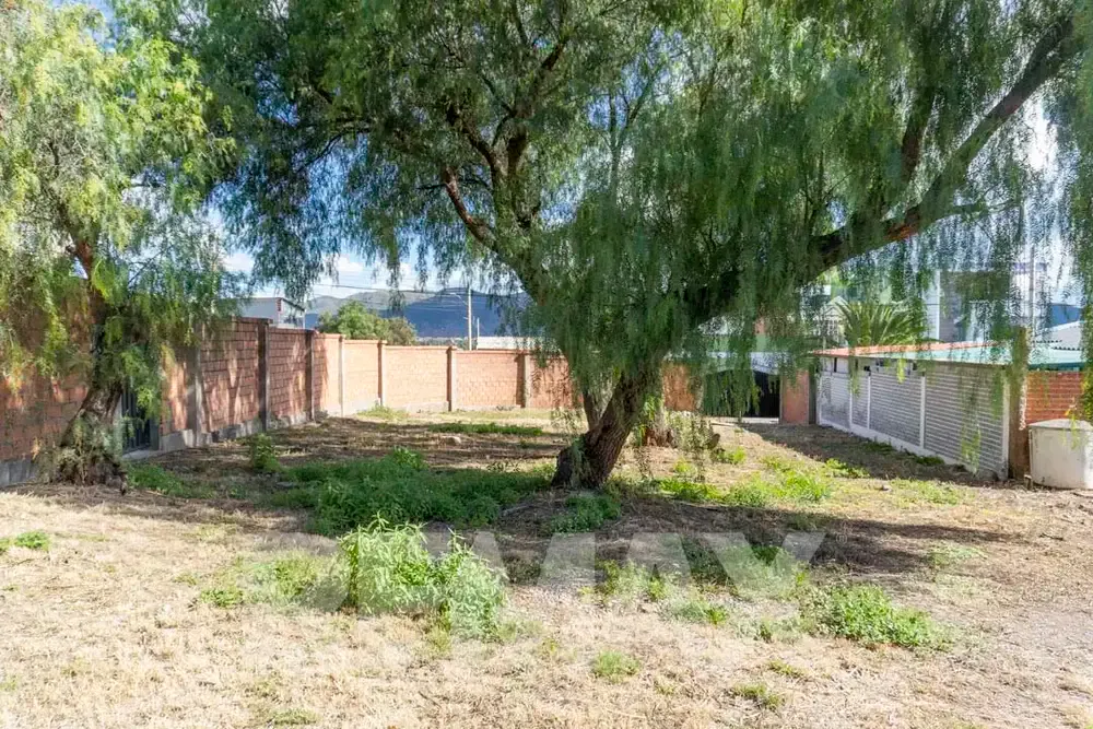 Foto 12 de Terreno en venta en esquina a 2 cuadras de Av Villazon