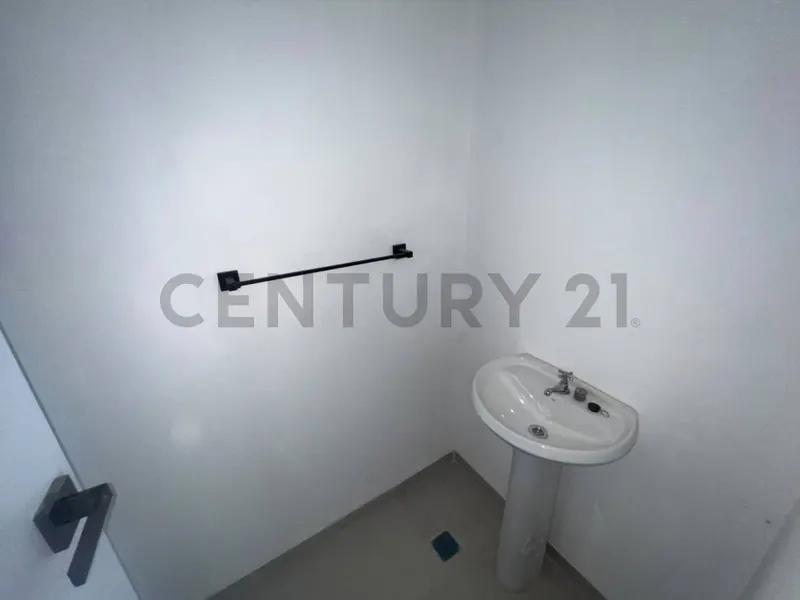 Foto 7 de Local Comercial en Venta | Condominio Vila Real