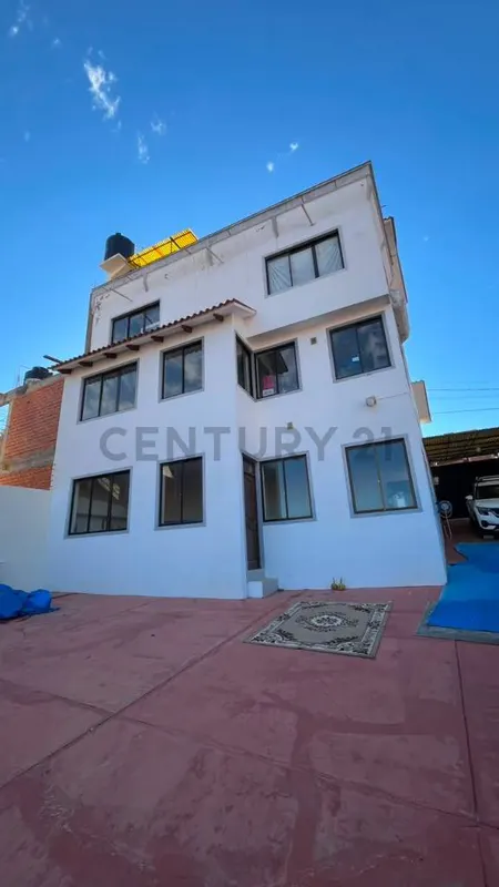 Foto 8 de Casa Amplia en Venta