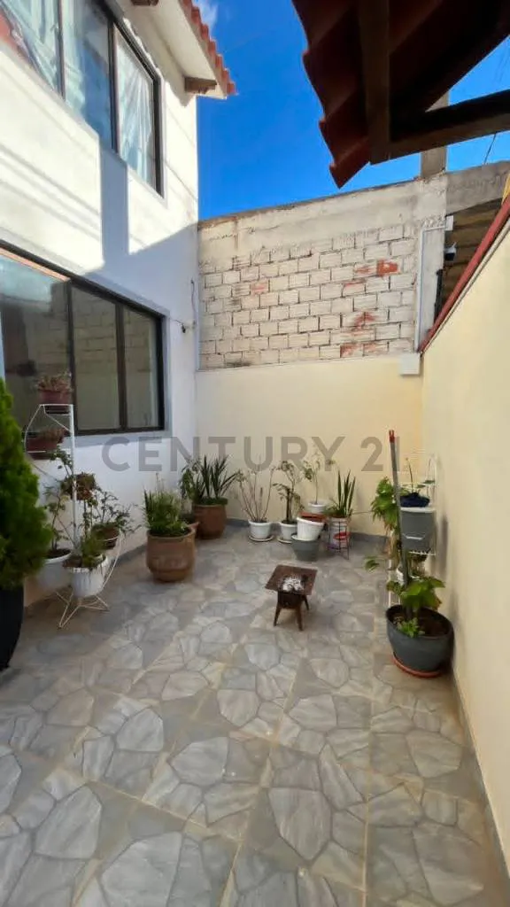 Foto 3 de Casa Amplia en Venta