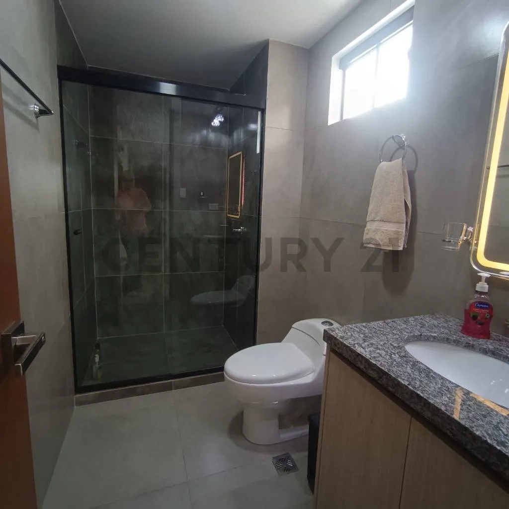 Foto 9 de Monoambiente en Venta Equipetrol Condominio Baruc IV