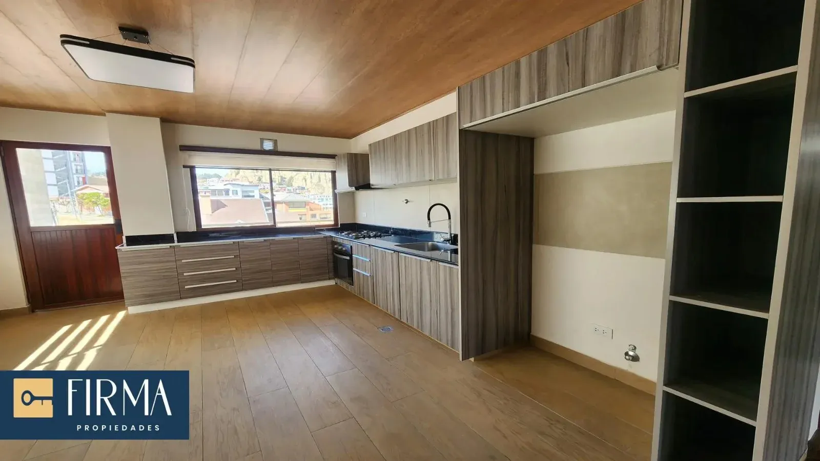 Foto 5 de Penthouse en Venta con Terraza Privada en Achumani