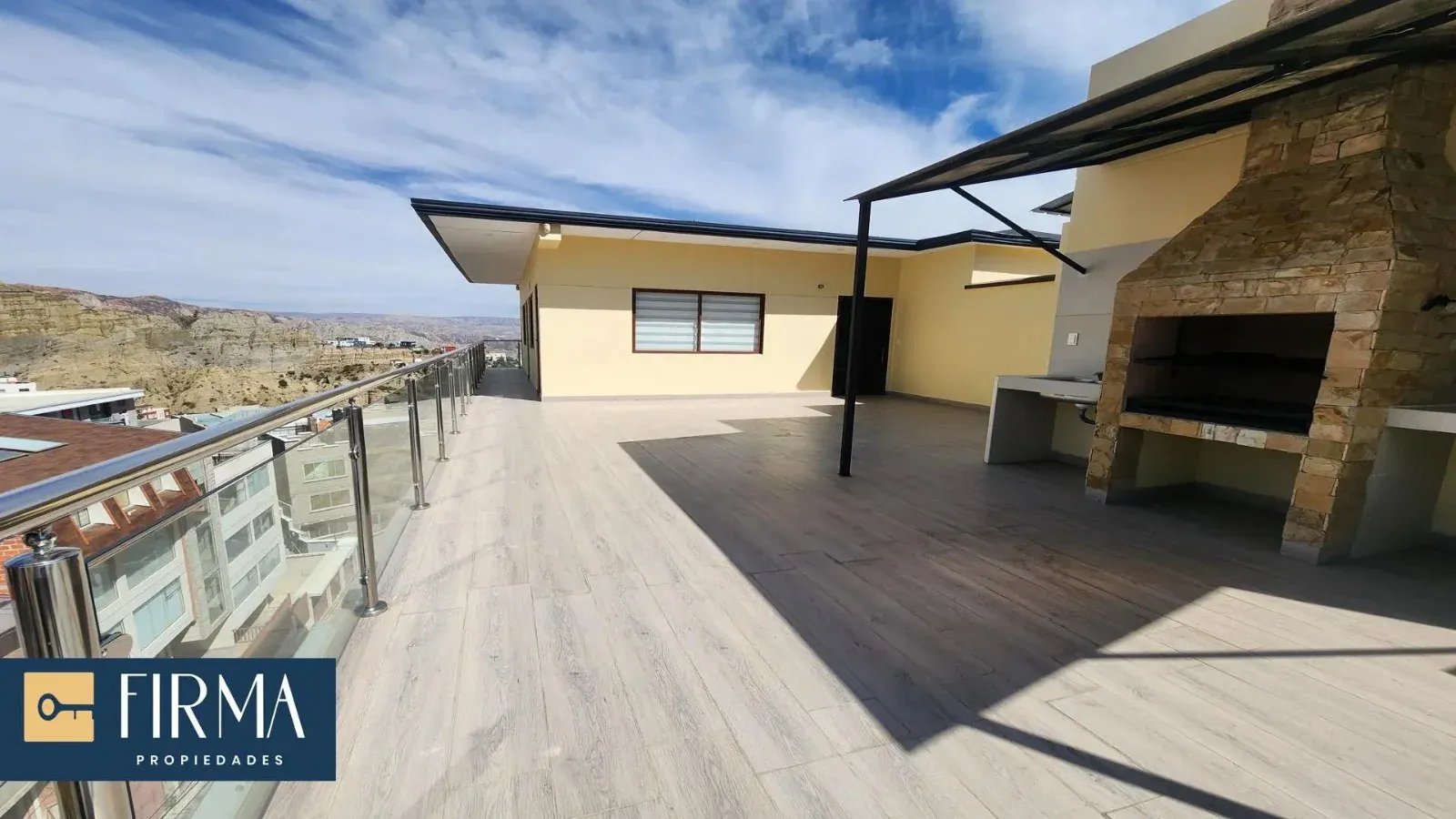 Foto 2 de Penthouse en Venta con Terraza Privada en Achumani