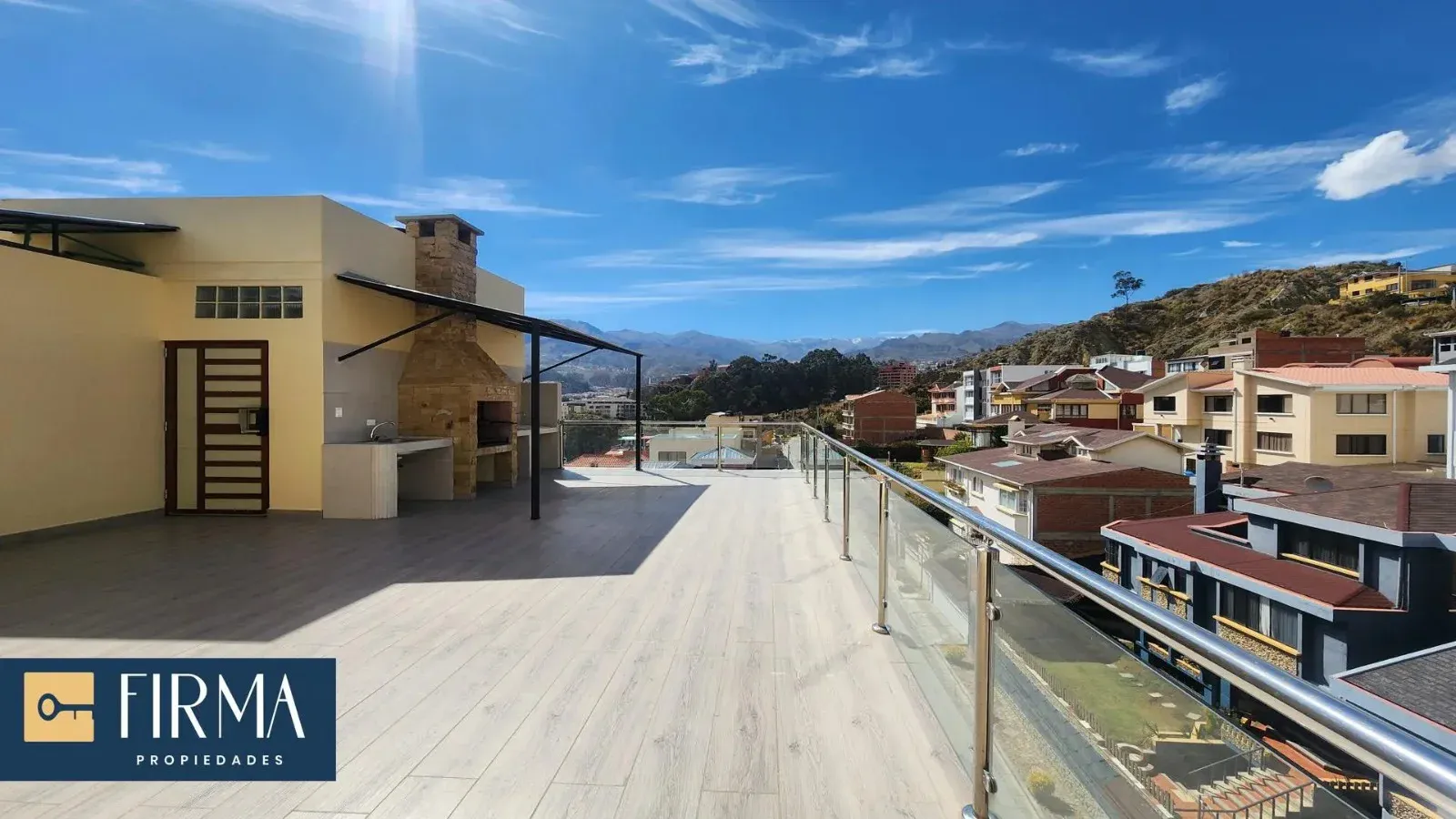 Foto 1 de Penthouse en Venta con Terraza Privada en Achumani