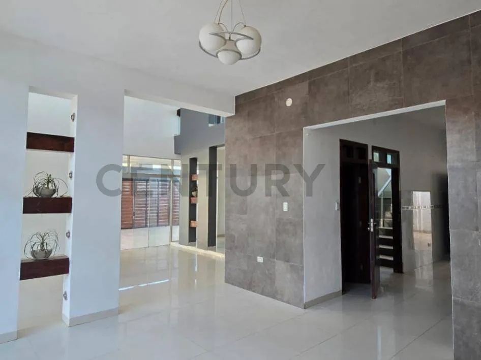 Foto 5 de Hermosa Casa de 2 Pisos, Moderna y Funcional!!