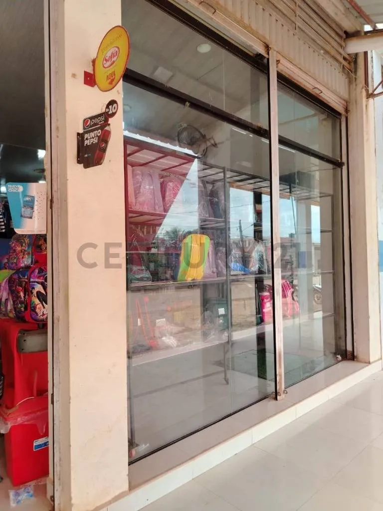 Foto 9 de Ambiente Comercial Sobre Avenida Asfaltada, por Debajo de Su Precio Comercial!!