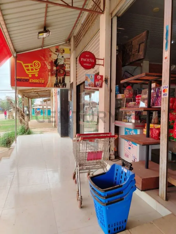 Foto 14 de Ambiente Comercial Sobre Avenida Asfaltada, por Debajo de Su Precio Comercial!!