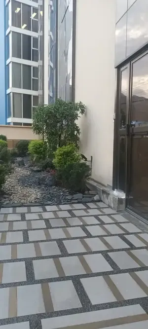 Foto 19 de Local Comercial con 2 Garajes y Un Depósito en Venta Zona Calacoto La Paz