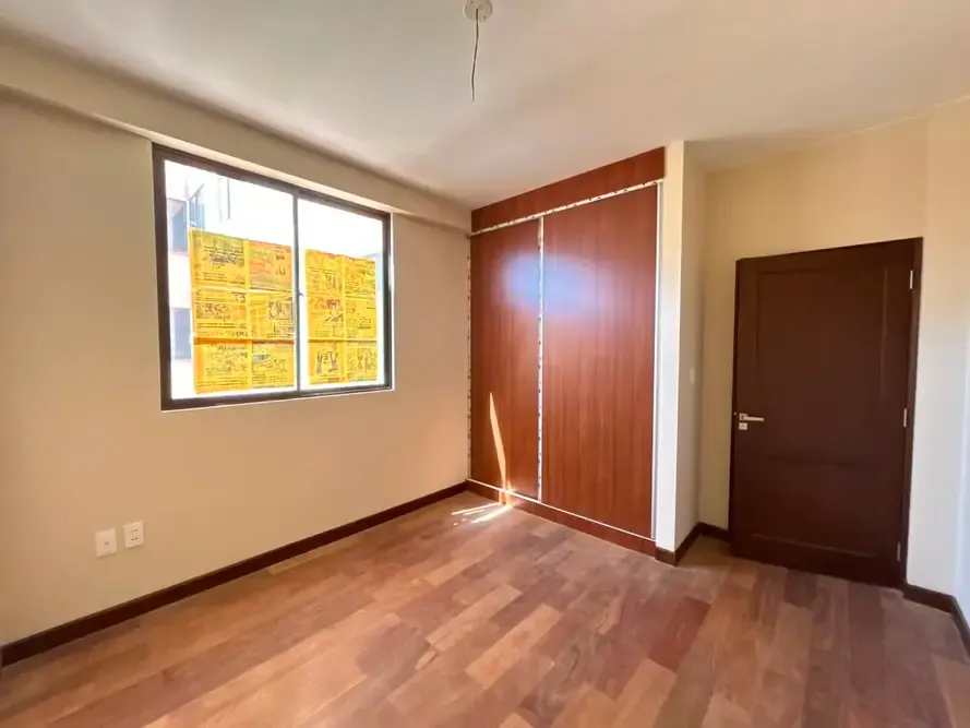 Foto 2 de Departamento en Venta - Miraflores Plaza Villarroel