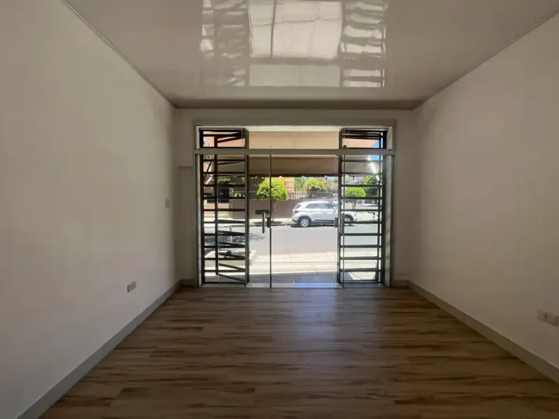 Foto 7 de Local Comercial en Alquiler Zona Norte