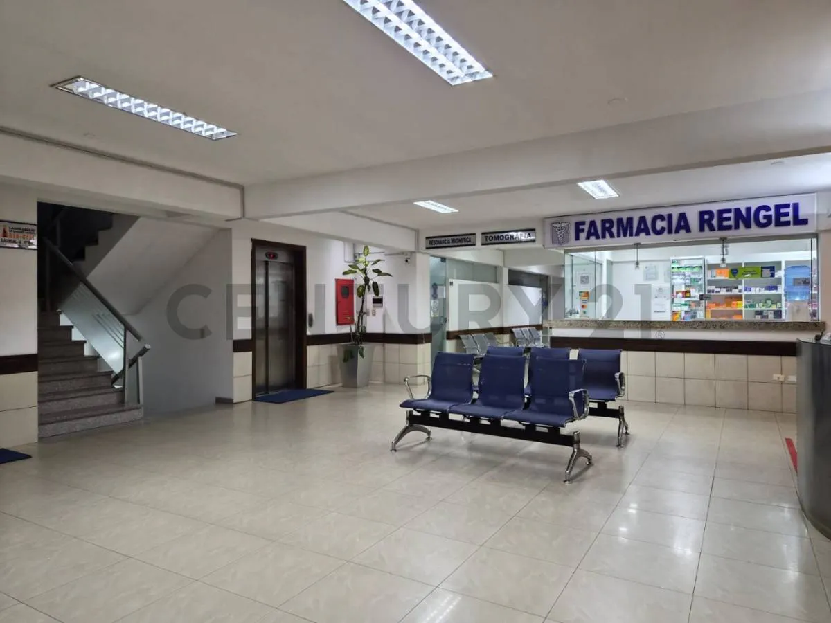 Foto 2 de Consultorio en Venta – Clínica Rengel