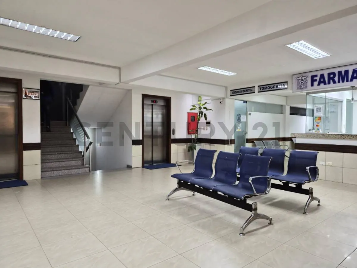 Foto 3 de Consultorio en Venta – Clínica Rengel