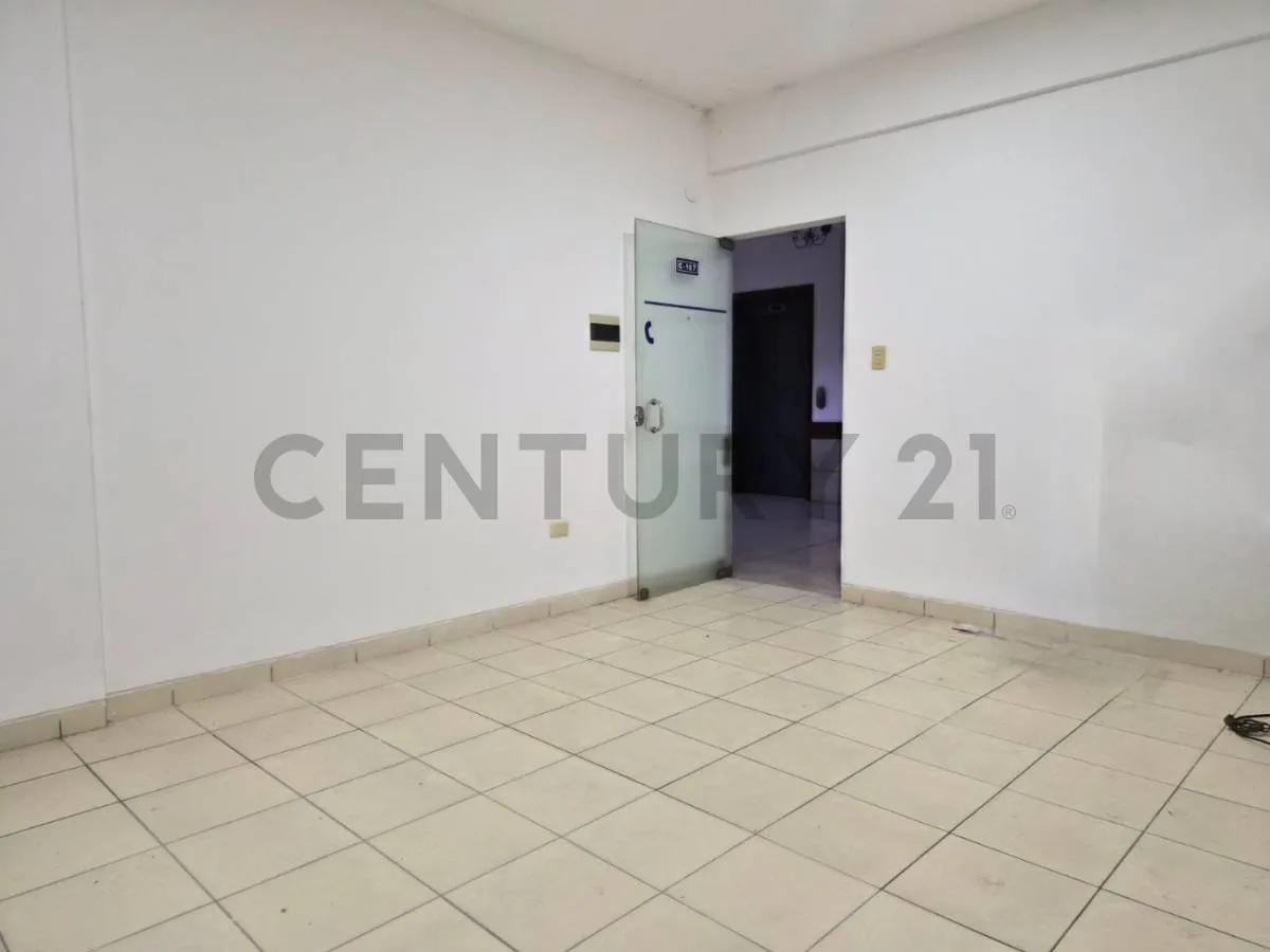 Foto 8 de Consultorio en Venta – Clínica Rengel
