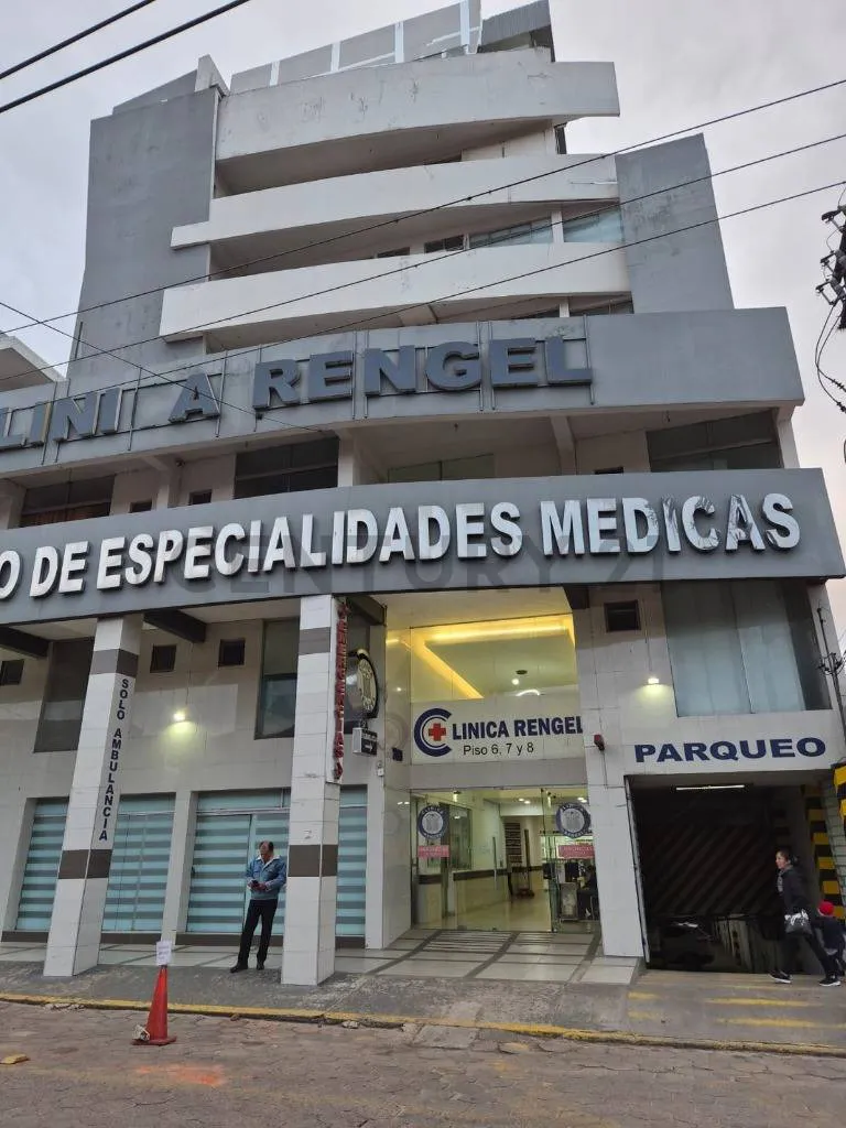 Foto 1 de Consultorio en Venta – Clínica Rengel