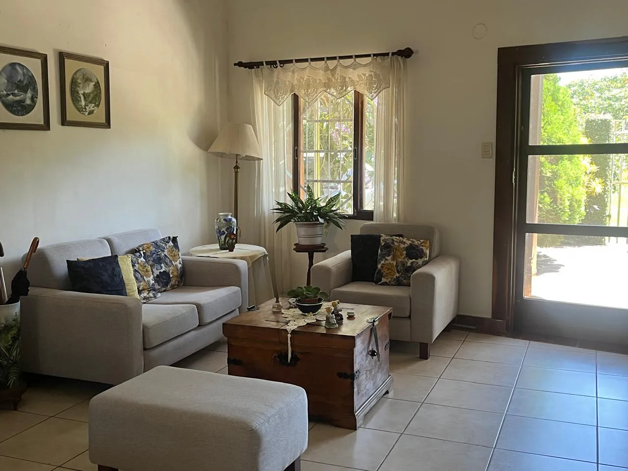 Foto 2 de ¡Relájate o Invierte en Una Casa Estilo Cabaña en Buena Vista!