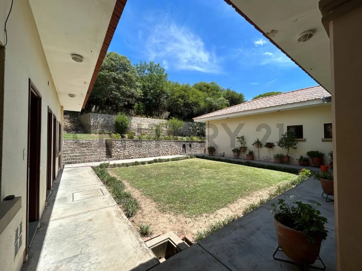 Foto 12 de Hermosa Residencia de Lujo en Venta, Tarija