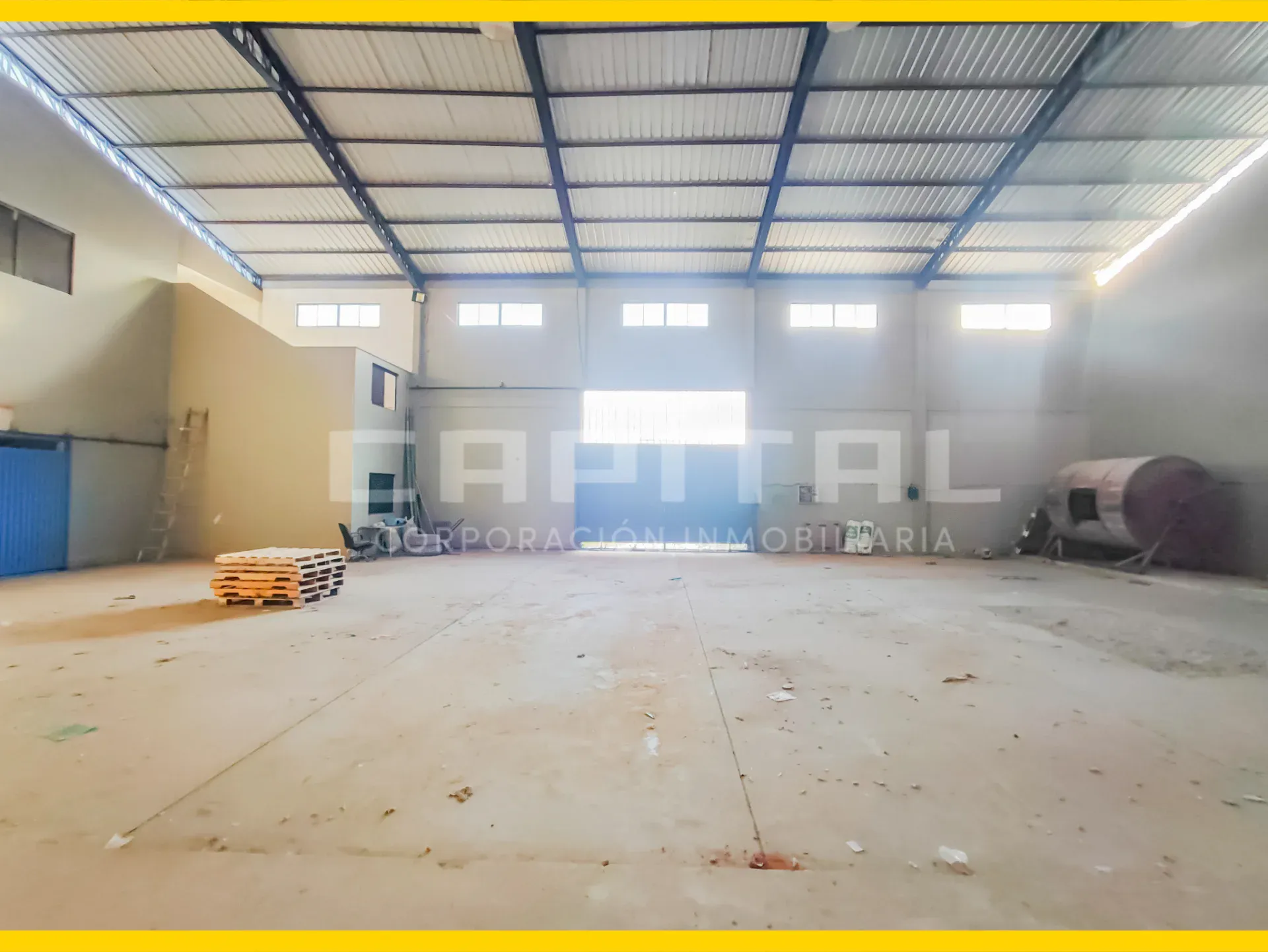 Foto 4 de Galpón en Alquiler – Parque Industrial