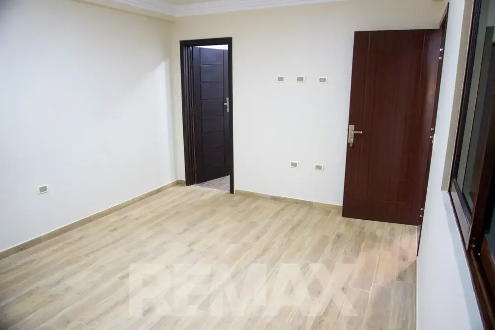 Foto 4 de Casa de Tres Plantas Amplia y en Zona de Crecimiento en Punata