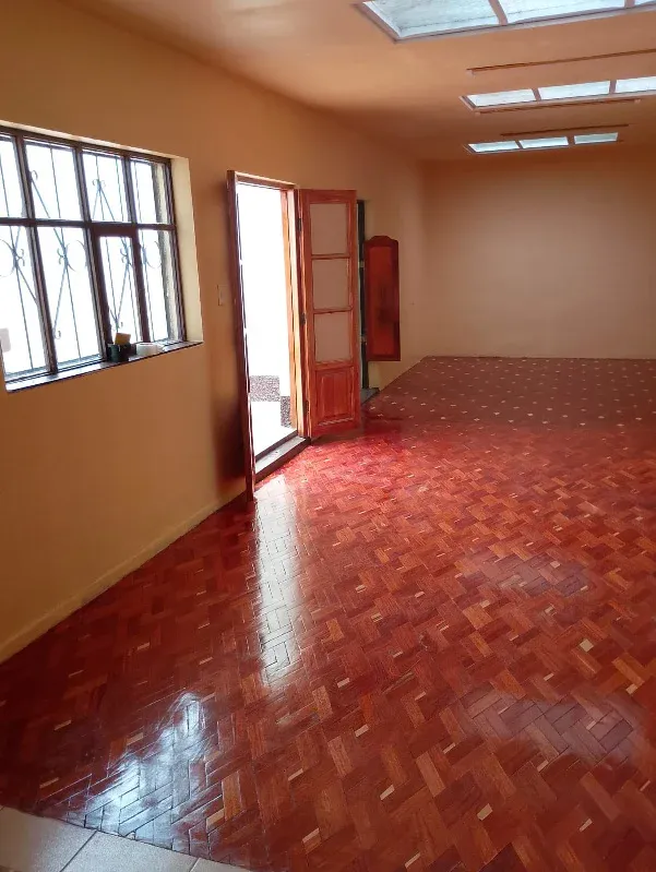 Foto 4 de Hermosa Casa Para Negocio (ex Chiqui Boom)