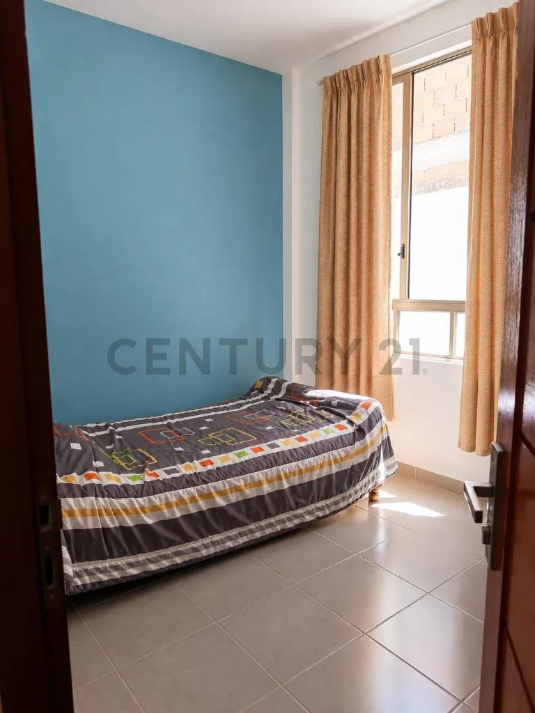 Foto 6 de Casa con Local Comercial en Venta