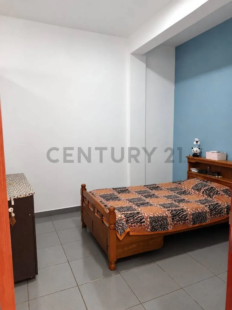 Foto 7 de Casa con Local Comercial en Venta