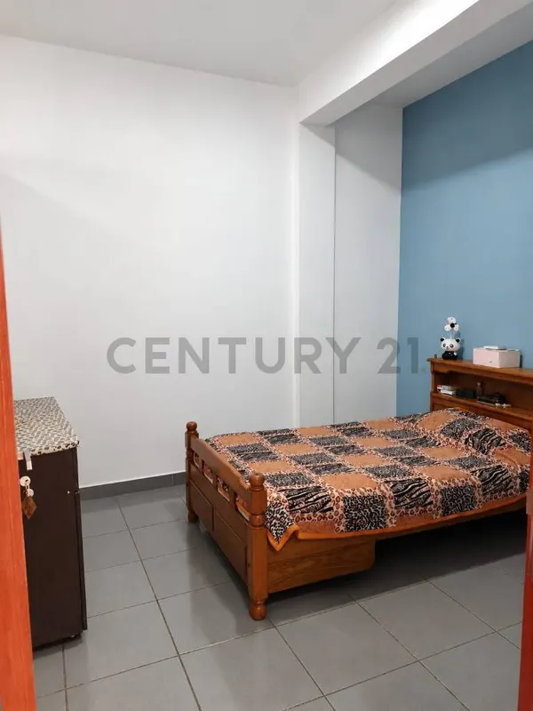 Foto 7 de Casa con Local Comercial en Venta