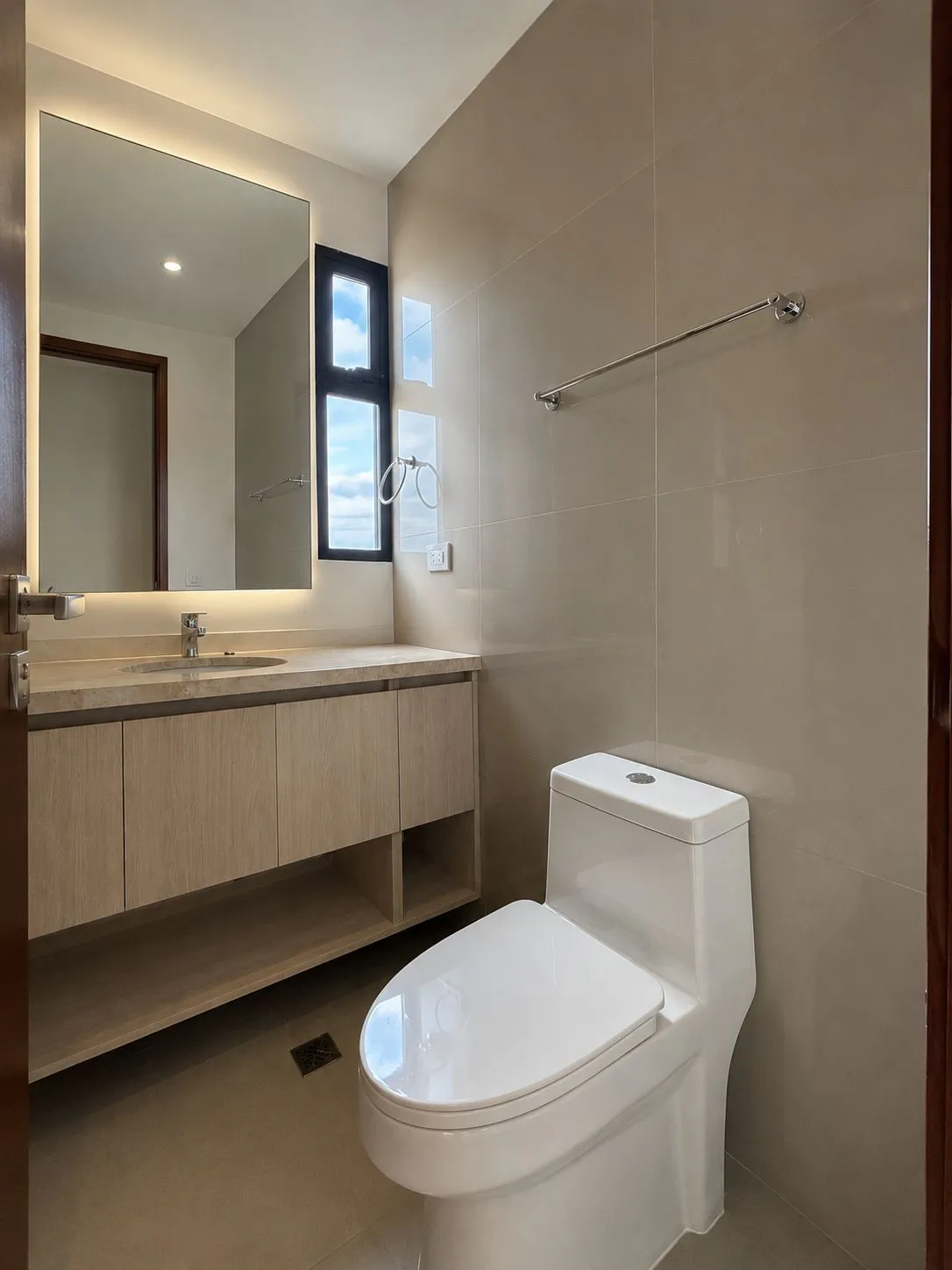 Foto 5 de Exclusivo departamento en alquiler en el Urubo