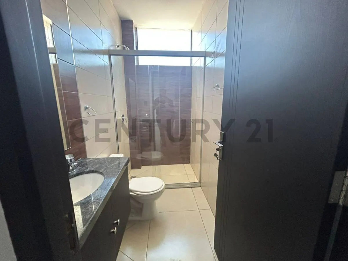 Foto 13 de Departamento 2 Habitaciones en San Geronimo con Garaje