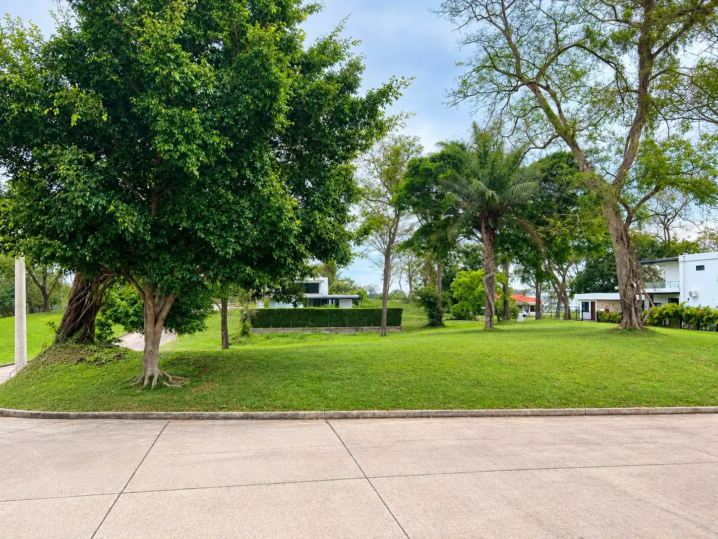 Foto 5 de Terreno en venta Urubo Golf