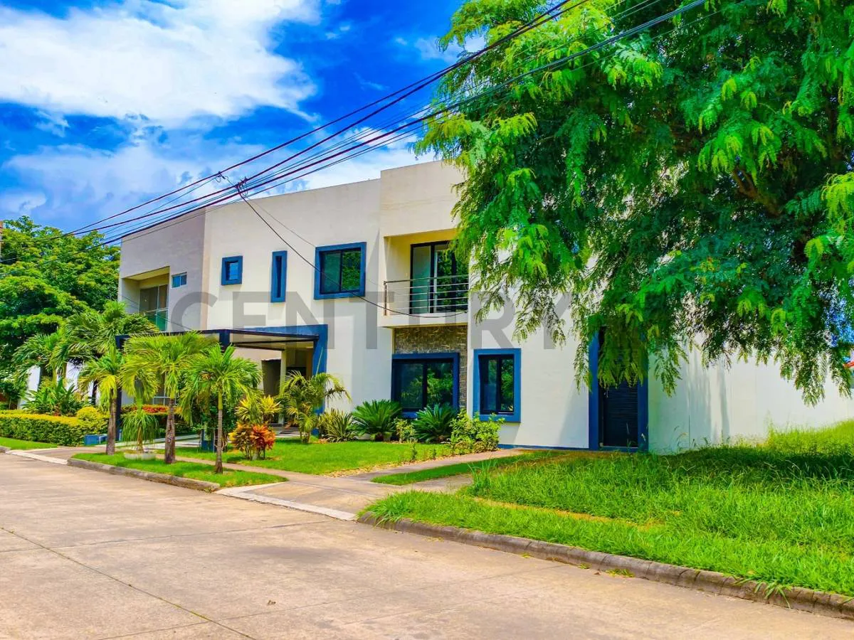 Foto 1 de Casa en Alquiler | Condominio Asai 1 | Km9 Doble Via a La Guardia