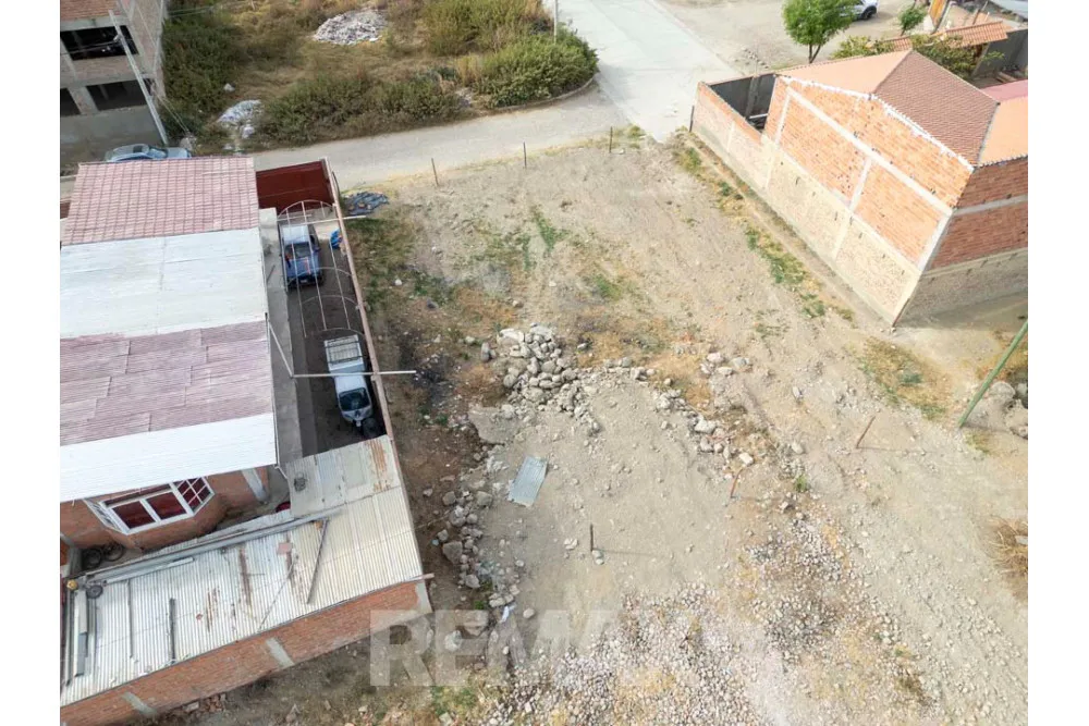 Foto 1 de Amplio terreno en venta - Santa Rosa, Colcapirhua