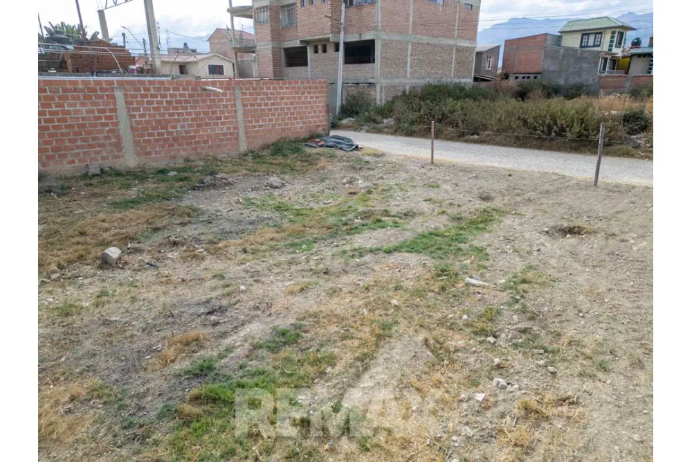 Foto 6 de Amplio terreno en venta - Santa Rosa, Colcapirhua