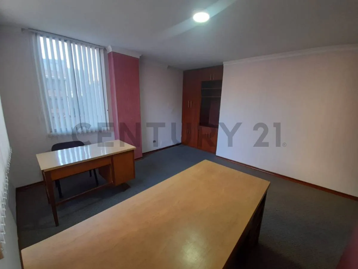 Foto 3 de Oficina Semi Amoblada en Alquiler – Edificio La Habana, Miraflores