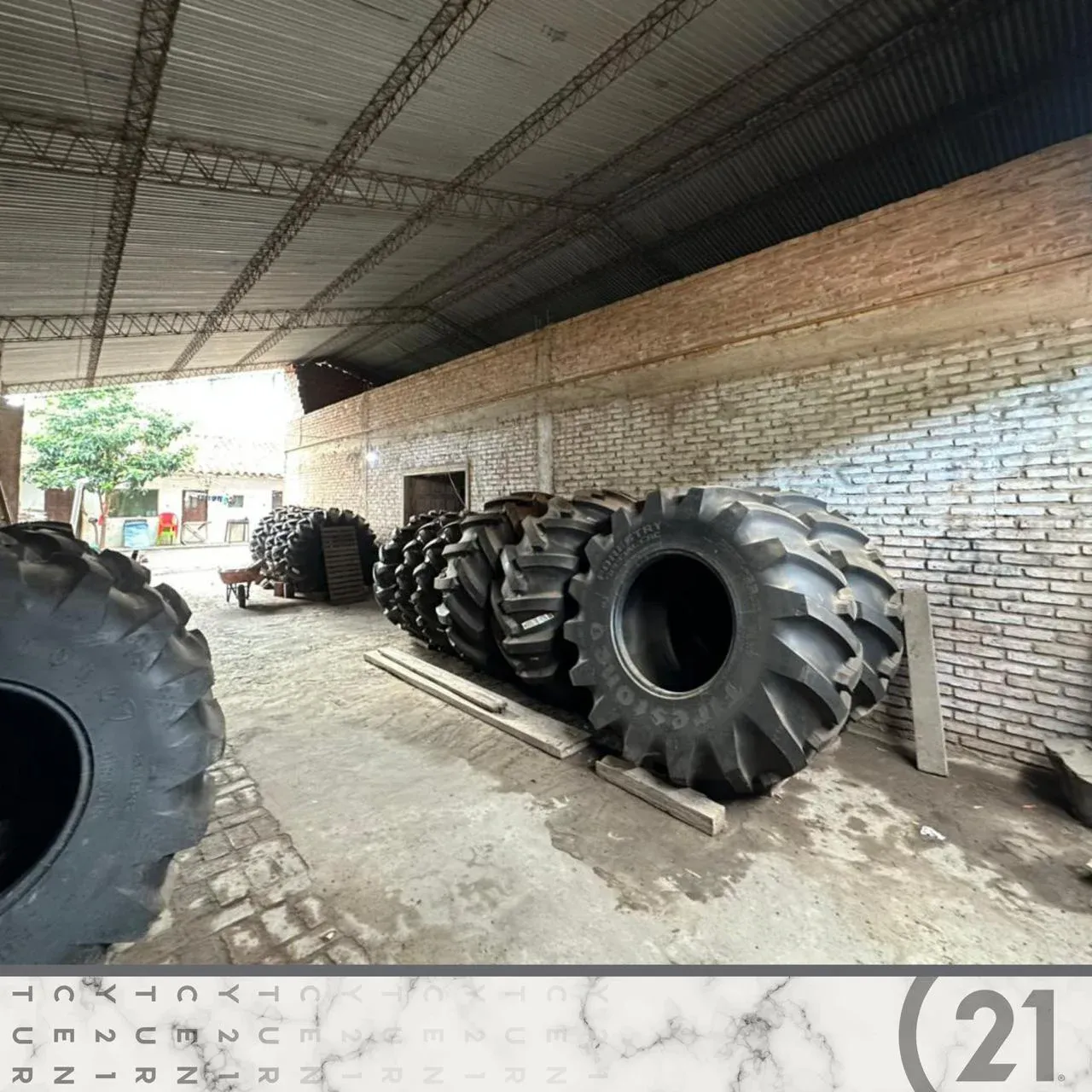 Foto 1 de Galpón / Depósito en Venta – Zona Este