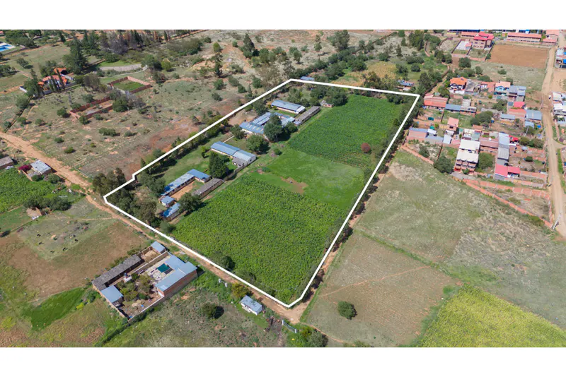 Foto 17 de Amplio Terreno Comercial en Venta