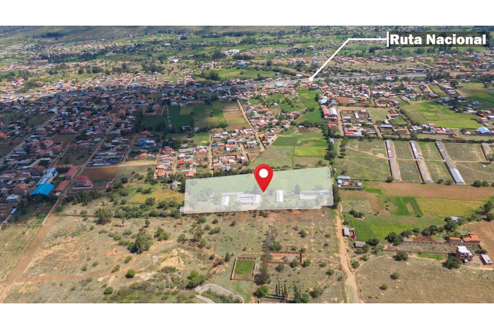 Foto 4 de Amplio Terreno Comercial en Venta