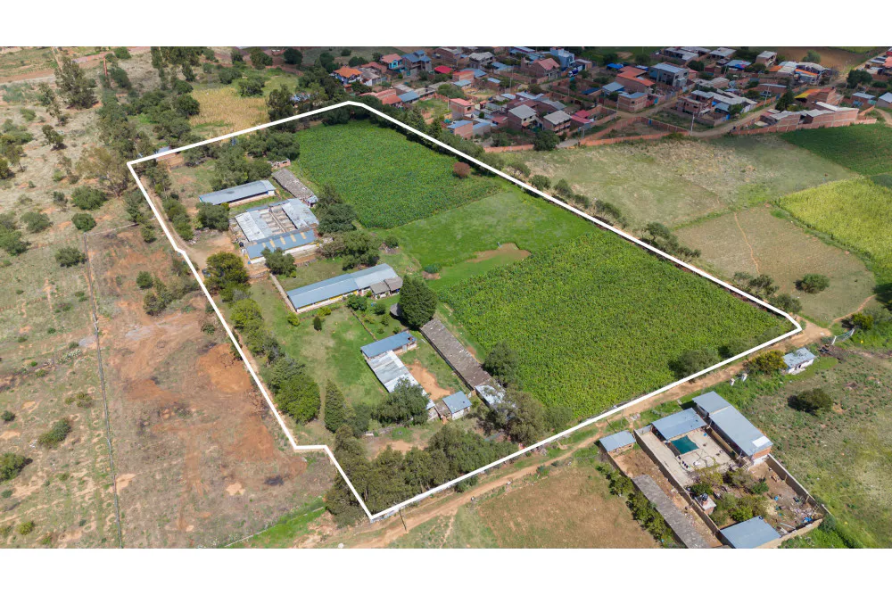 Foto 10 de Amplio Terreno Comercial en Venta