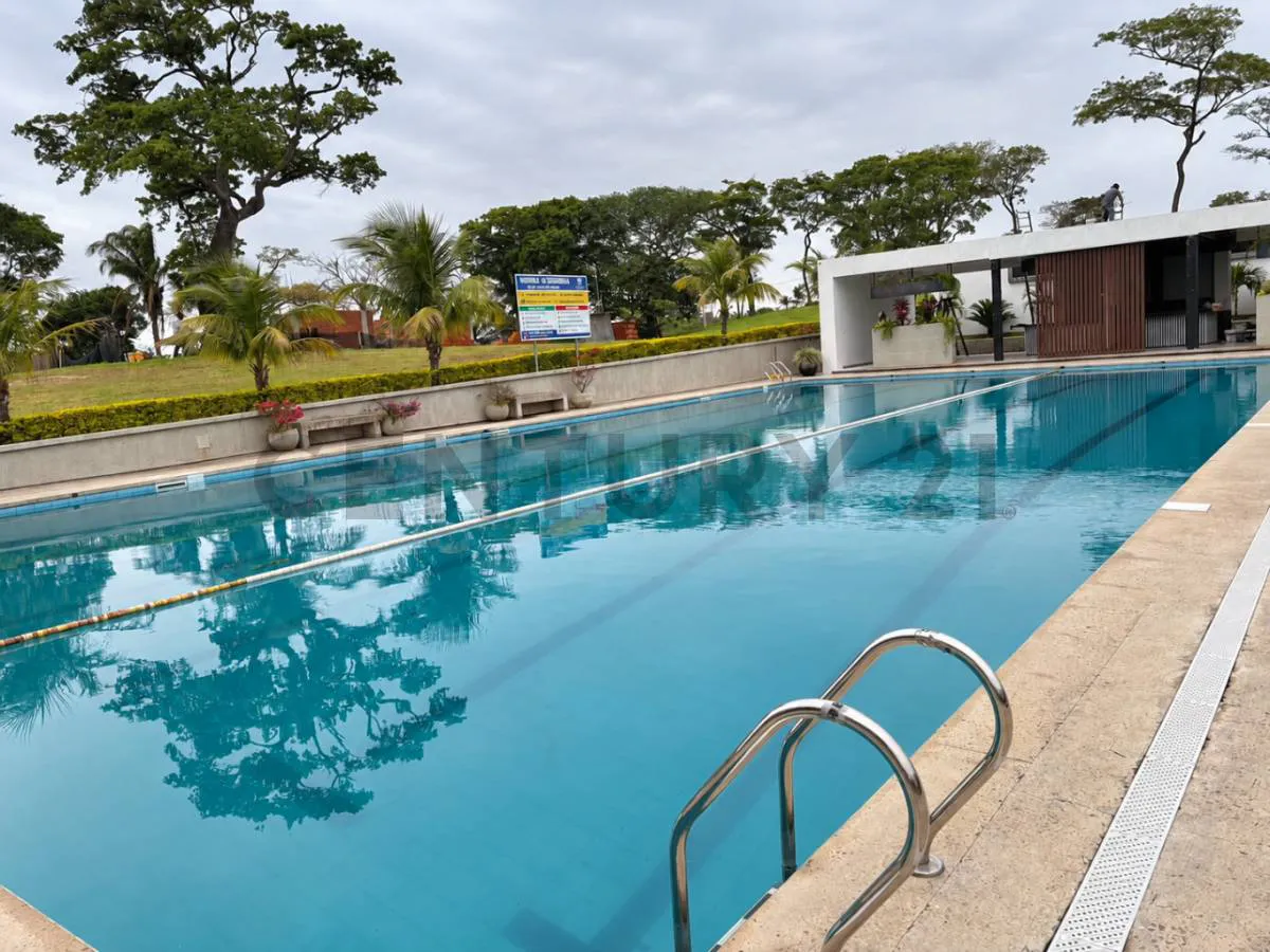 Foto 2 de Terreno en Venta Condominio Las Palmas del Urubo III